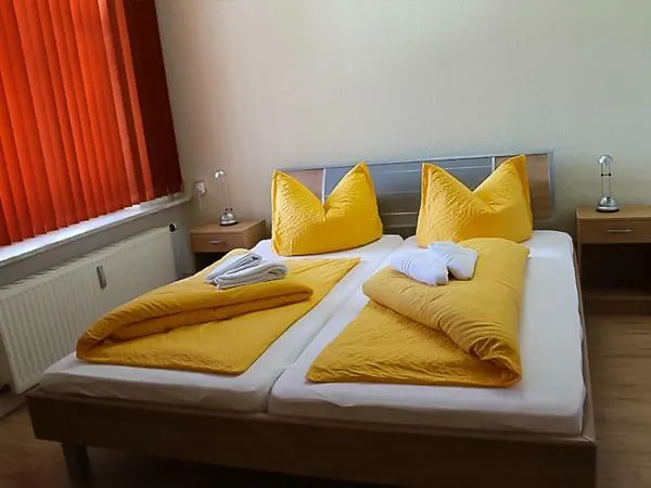 Hotelpension Savo بيت ضيافة *